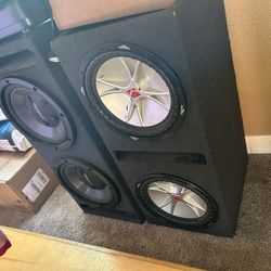 Los 2 Cajones De Bocinas X $450.  Obo. Trabajan. Muy Bien 