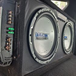 Complete Car Stereo Subwoofer Setup With 1000 Watt Amplifier And MTX Subwoofer Box W/ Subwoofers