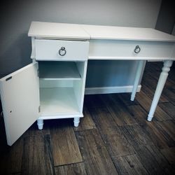 Vanity/desk