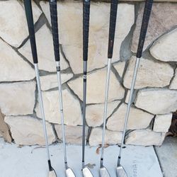 Left-handed Pitching Wedges  