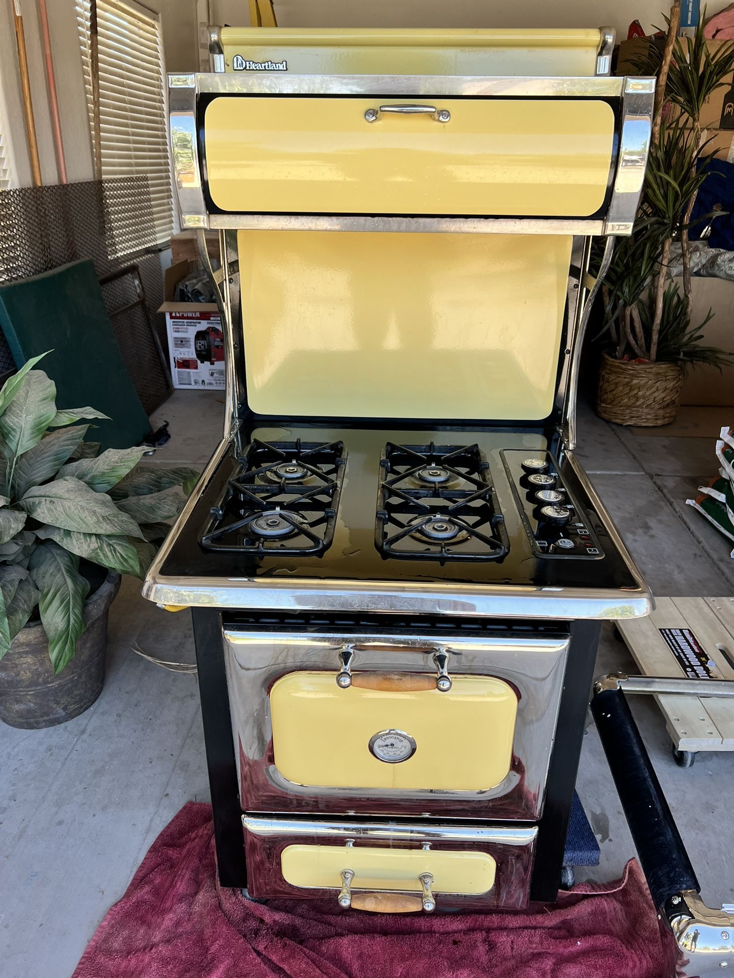 Heartland Classic Range/oven