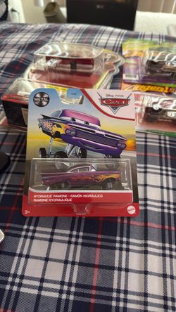 DISNEY PIXAR CARS PURPLE HYDRAULIC RAMONE