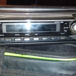 Kenwood Car Stereo  KDC-135
