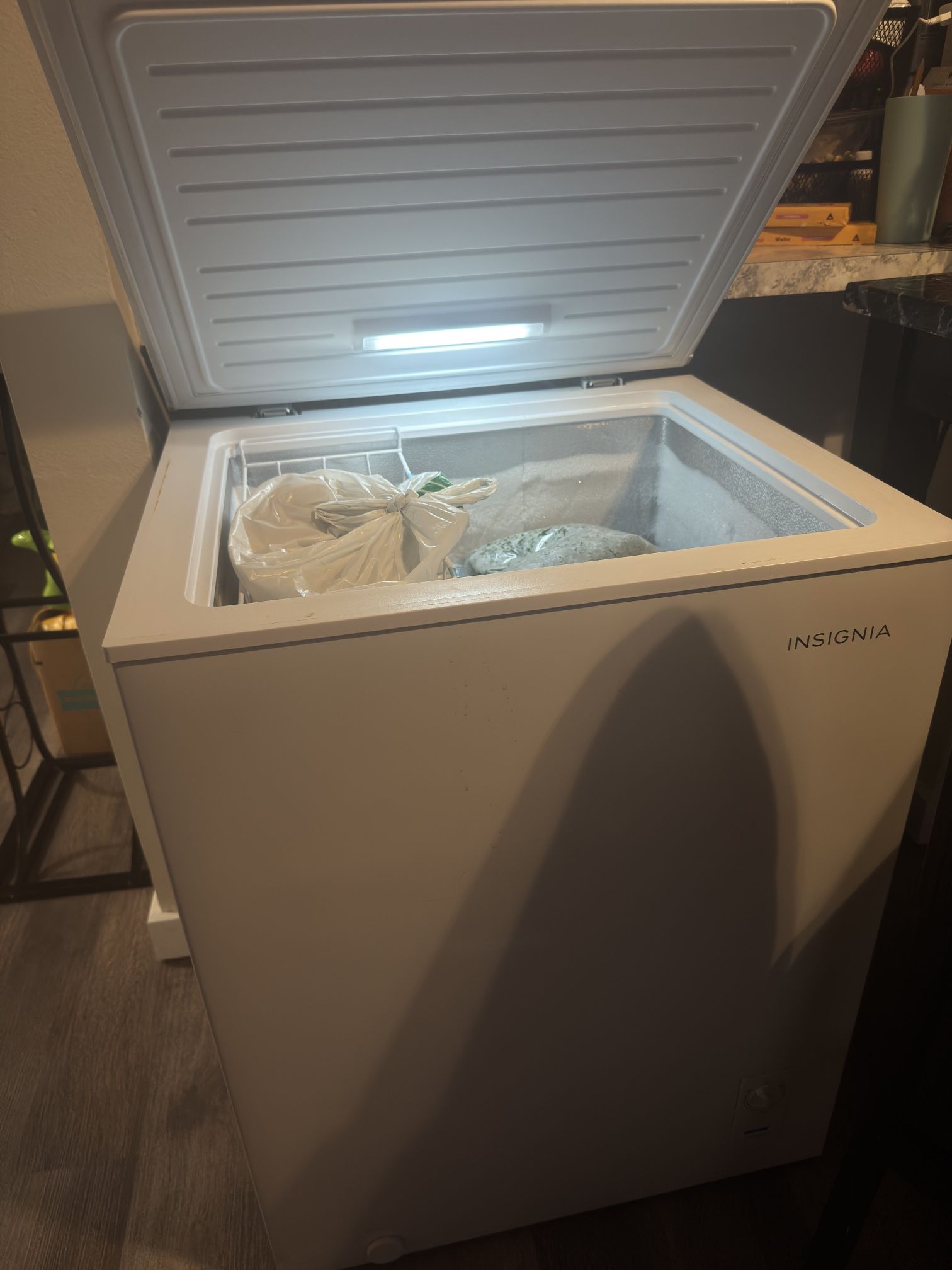 Insignia Chest Freezer