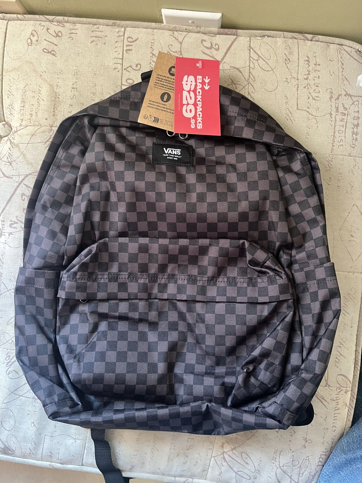 New ‼️ Vans Backpacks‼️