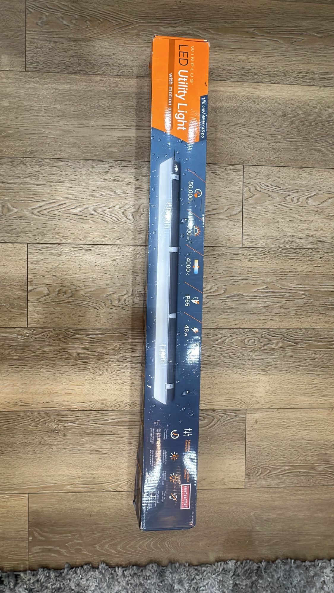 LED UTILITY LIGHT WITH MOTION SENSOR