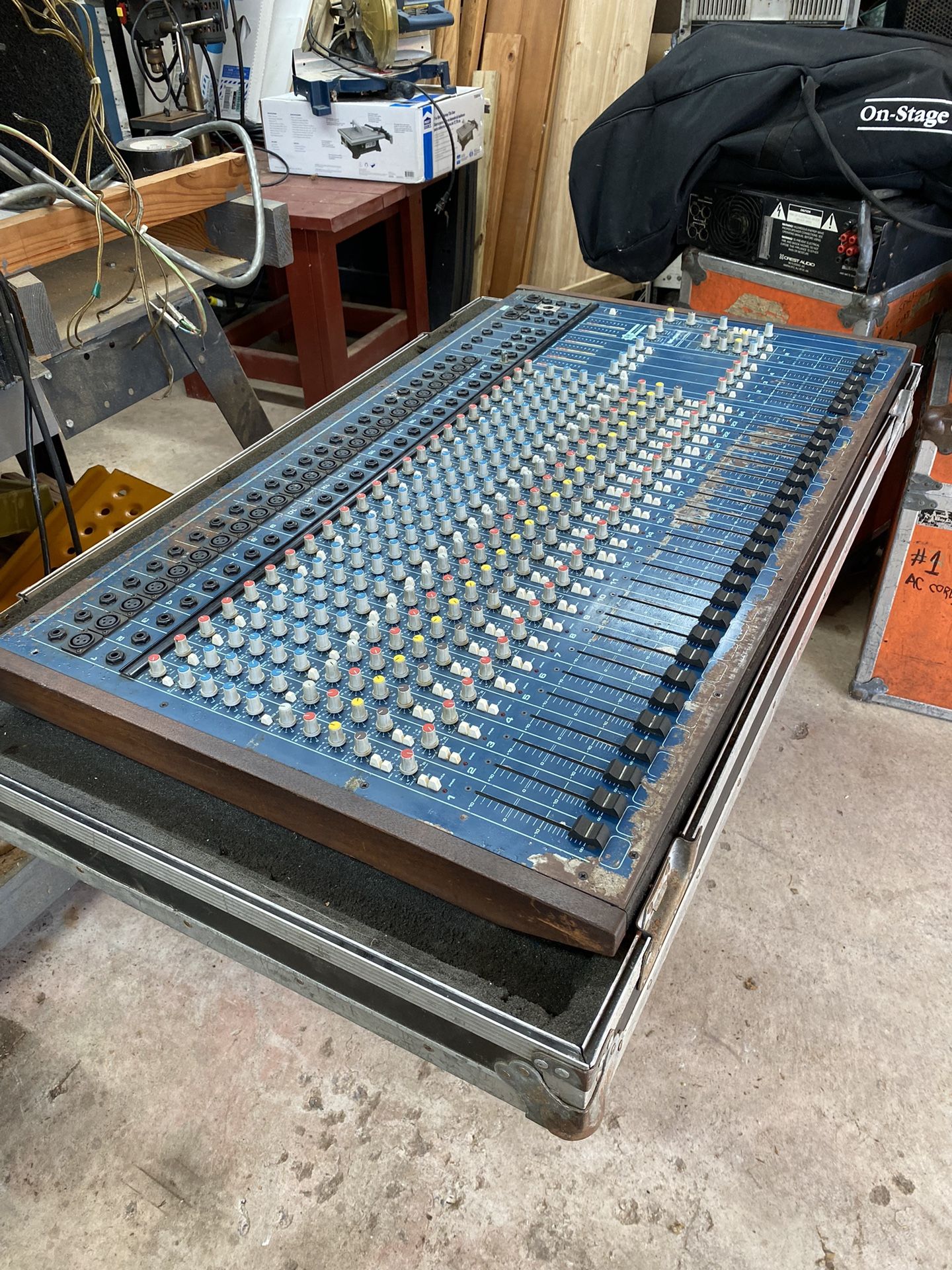 Allen & Heath Vintage 24 Channel Mixing Console w/road Case