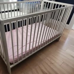 Crib With Mattress 