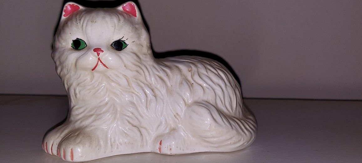 Various Small Figurines