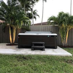 Hot Springs Jacuzzi/Hot Tub