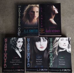Lot of LJ Smith vampire books, paperback, 5 books