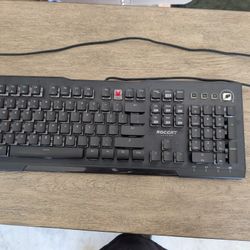 Roccat Vulcan Pro Keyboard 