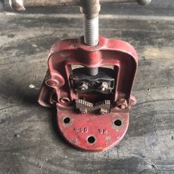 Vintage Pipe Vise for Sale in Chicago IL OfferUp