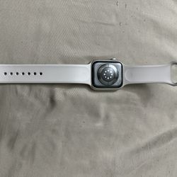 Apple Watch Series 8