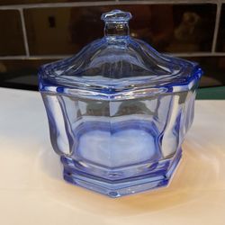 Beautiful vintage Indiana Glass concord blue octagonal candy dish with lid