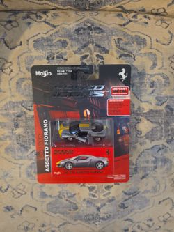 Maisto Speed Icons Ferrari 296 gtb assetto fiorano in silver.