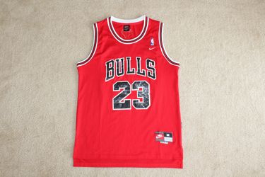 Vintage Chicago Bulls Nike NBA Basketball Jersey #23 Michael Jordan Size M