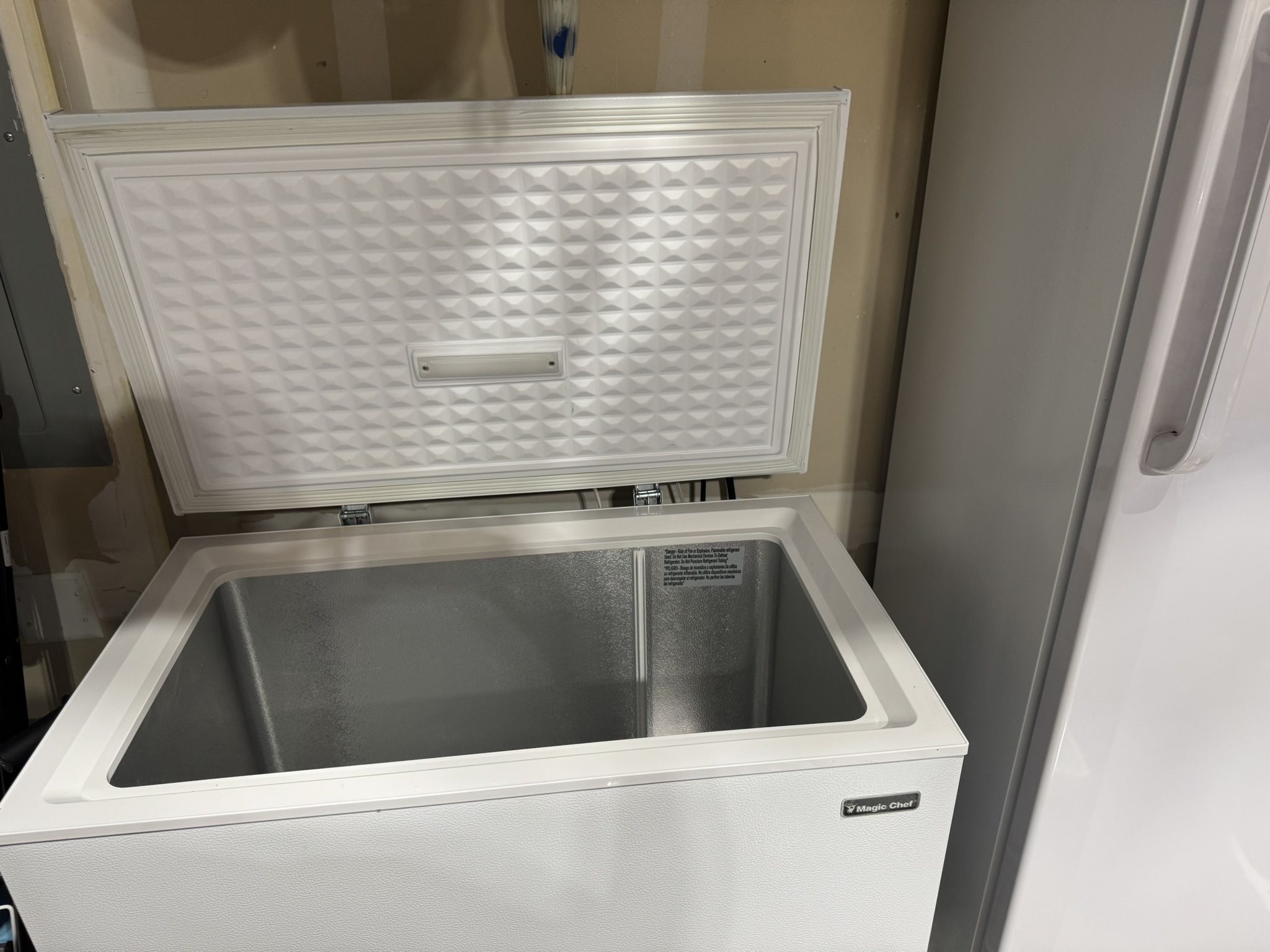 Magic Chef chest freezer