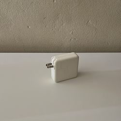 Apple adapter