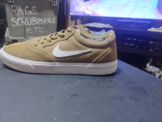 Nike skater shoe size 10 $40