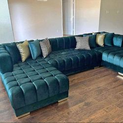 Brand New NOVA 🛋️ Ariana Green Velvet Double Chaise Sectional 