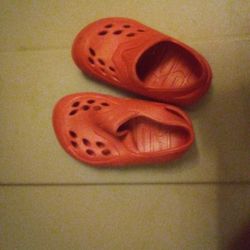Baby Crocks Size 4