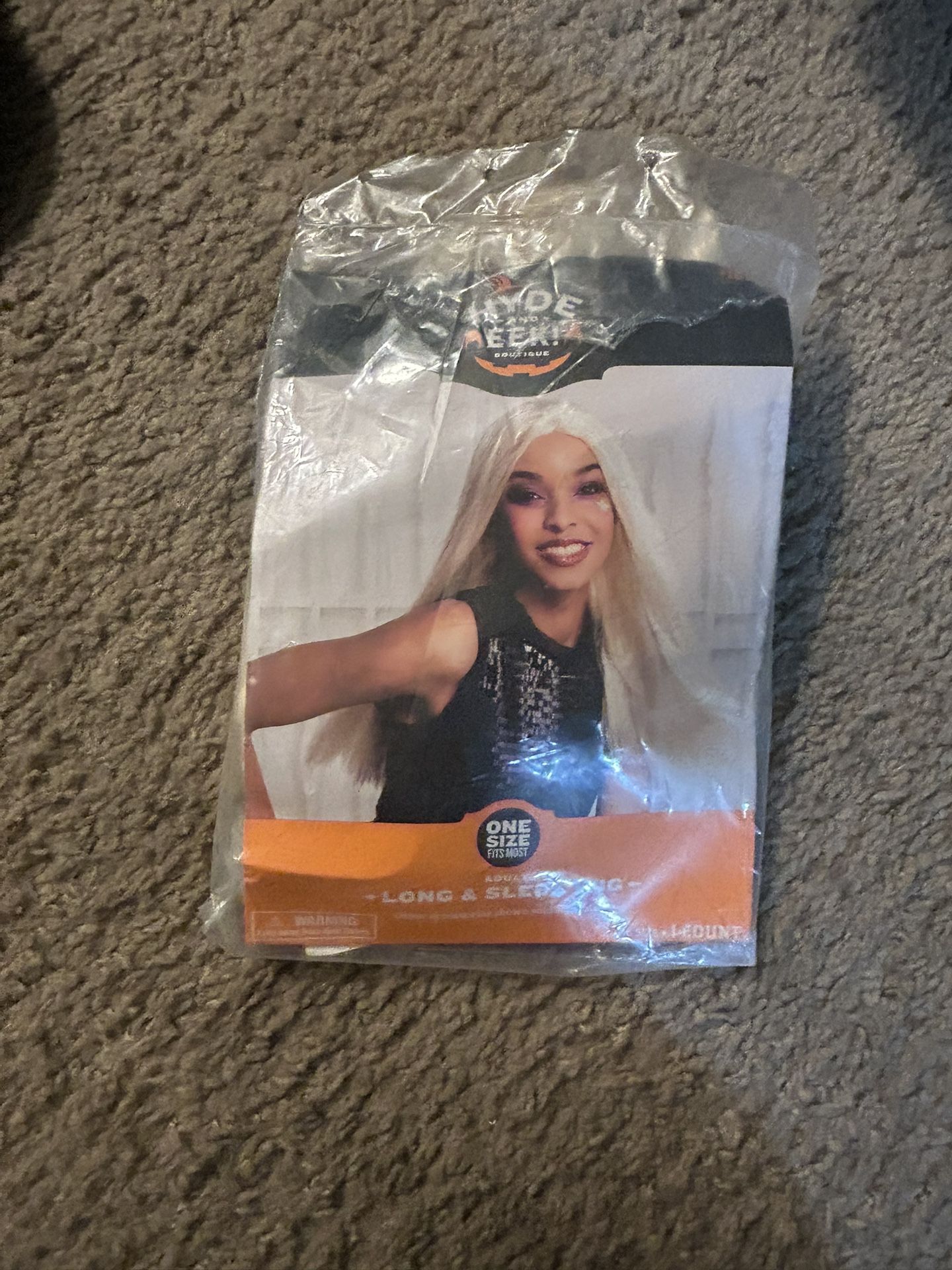 blonde wig 