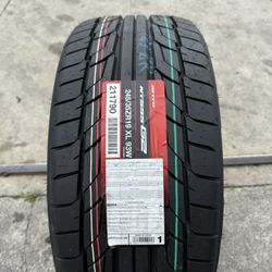 245 35 19 Nitto NT555 G2