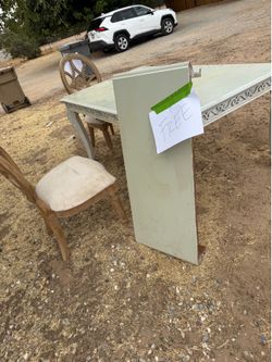 Dinning table with 2 chairs