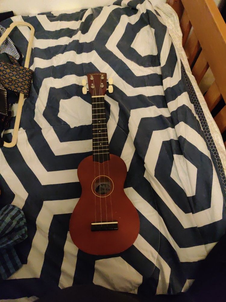 diamond head ukulele du-159