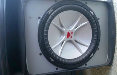Rockford Amp and Kicker Subwoofer