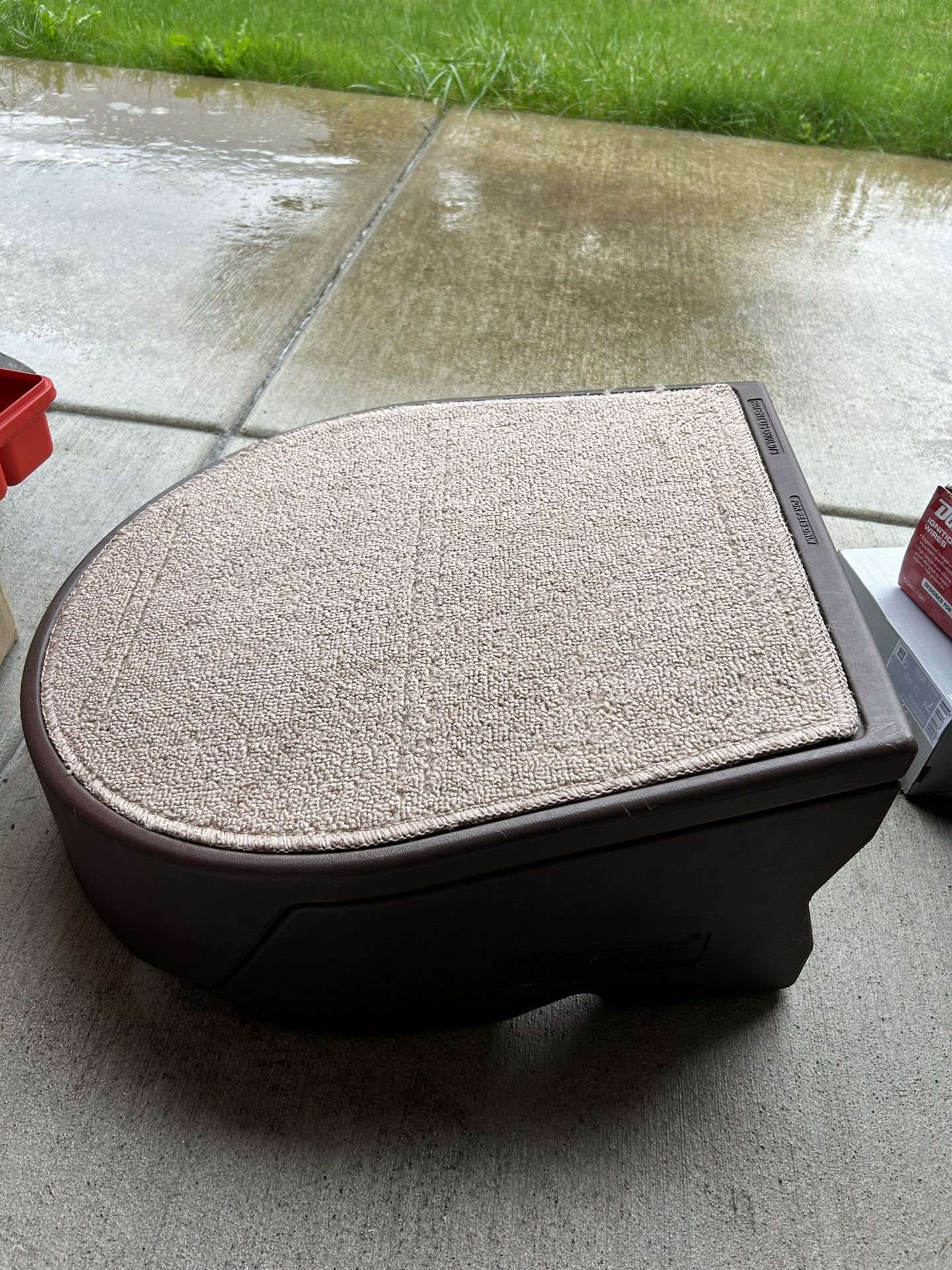 Pet Assistants, Arch,