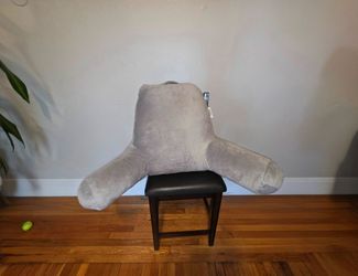 Large Nestl Reading Pillow