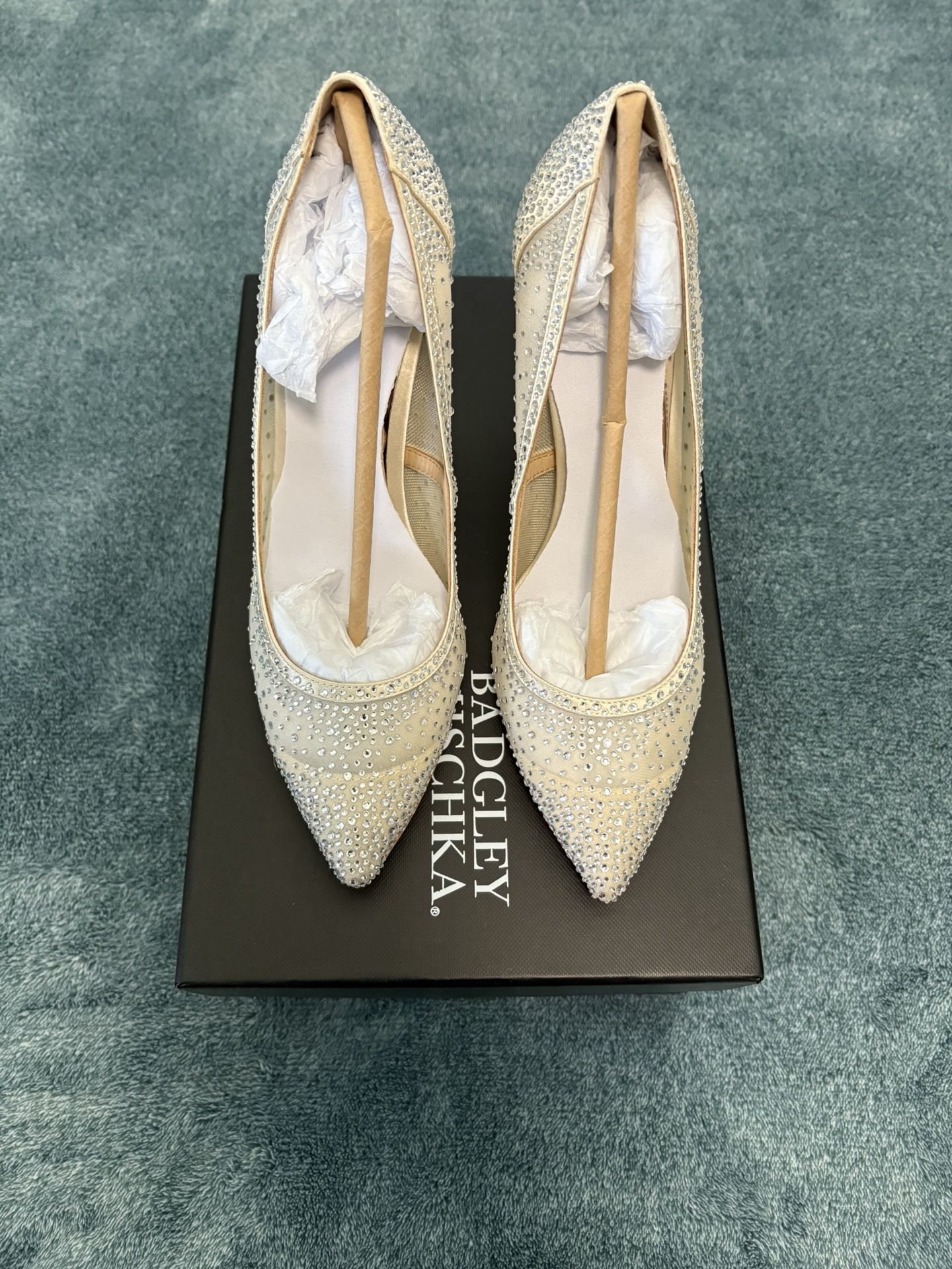 Badgley Mischka Weslee Pointed Toe Crystal Embellished Ivory Heels- Size 6.5