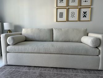 Pottery Barn Queen Size Sofá Bed $900