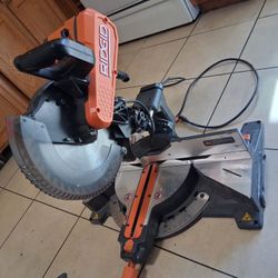 Rigid 12 Inch Compound Sliding Miter Saw