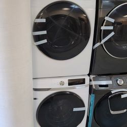 New Samsung Large Capacity Front Load Washer And Stackable Gas Dryer Set 