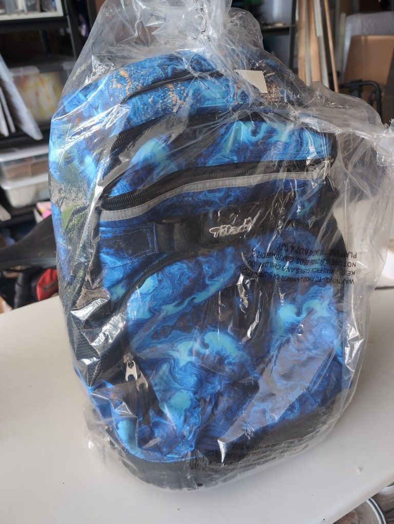 Small Backpack/Roller Suitcase