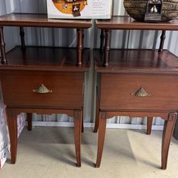 Mid Century Antique Vintage Bedroom Set