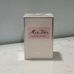 MISS DIOR Brand New 