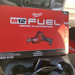 Milwaukee M2 saw all