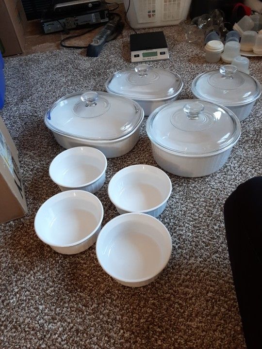 Corning Ware 12piece Set.  Casserole Pans, Can Use In Oven, Microwave, Dishwasher Safe, Made In USA 