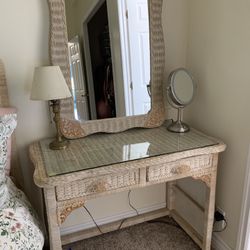 5 Pc Pier One Jamaican Wicker Bedroom Set