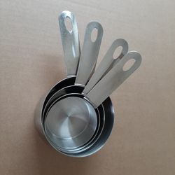 4 pc Stainless Measuring Cups