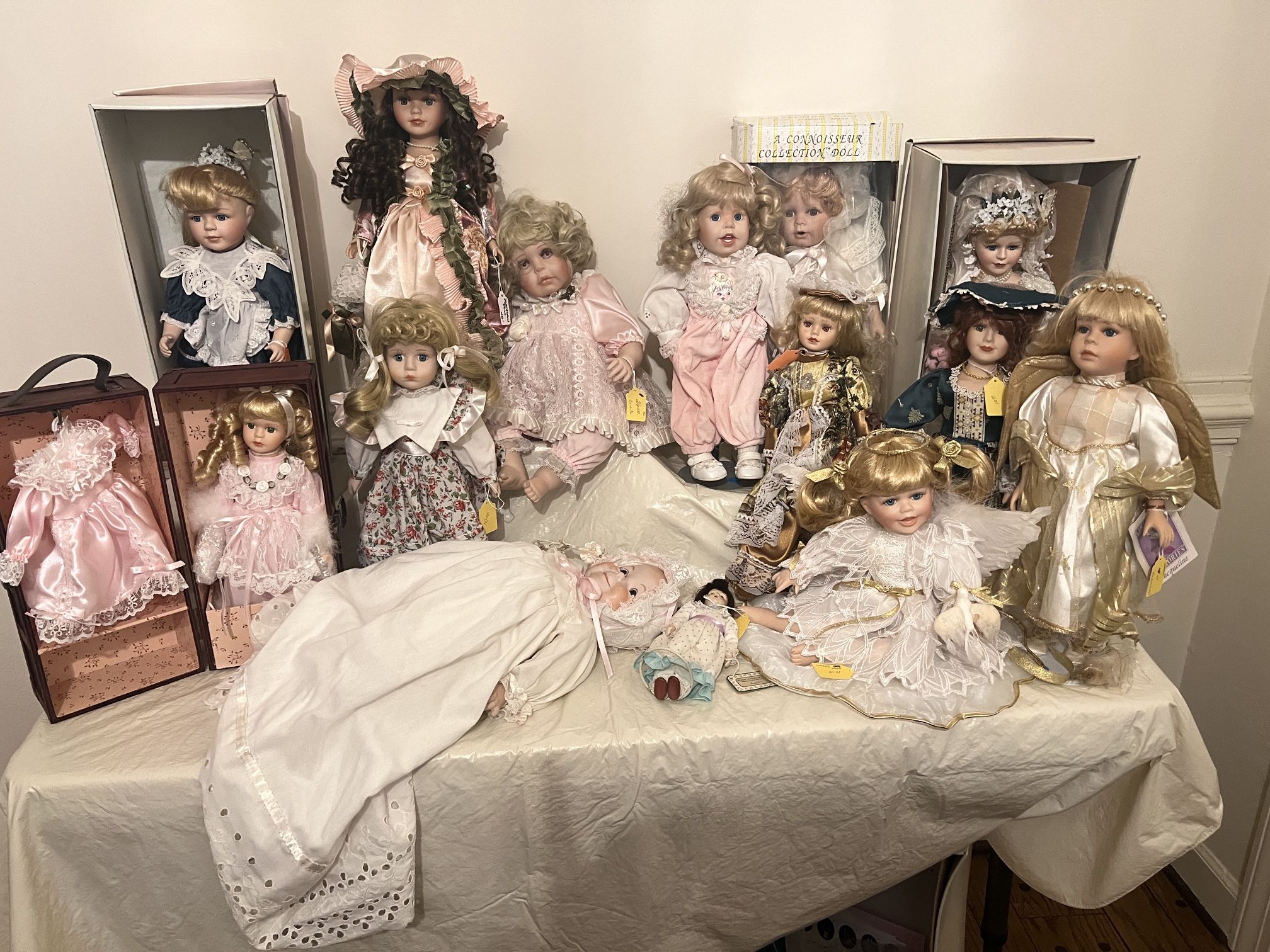 Lots Of Dolls For Sale!!