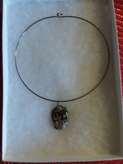 Choker new, never worn,hand made.