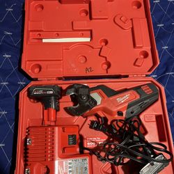 Milwaukee Cable cutters