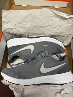 Nike Revolution 5 running shoes size 11