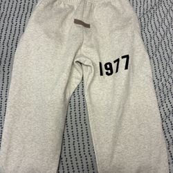Essential Sweats Large
