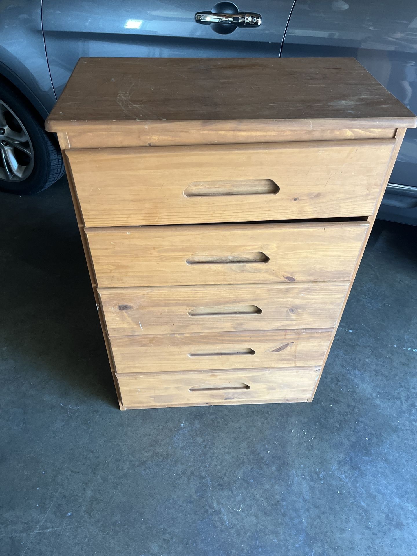 Free 4 Drawer Dresser